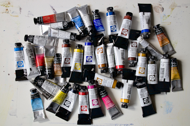 Various tube paints